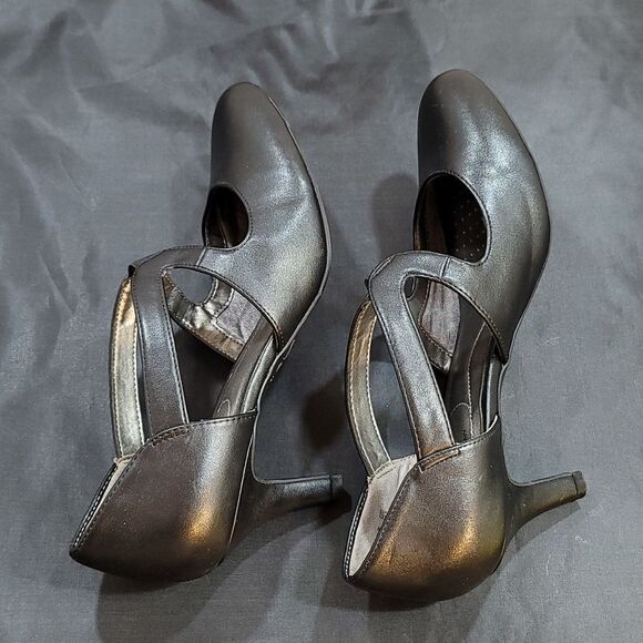 LIFE STRIDE SOFT SYSTEM WOMEN'S KITTEN HEEL SHOE - Picture 7 of 14